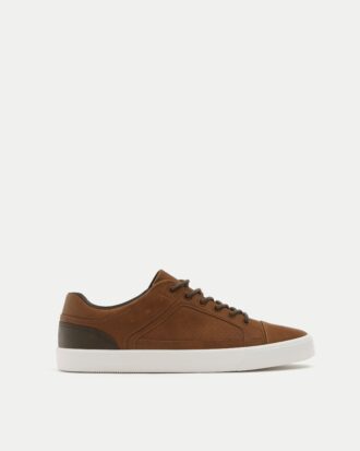 Urban brown sneakers